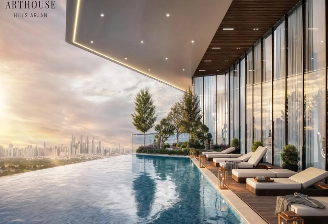 Arthouse Hills - INfinity Pool